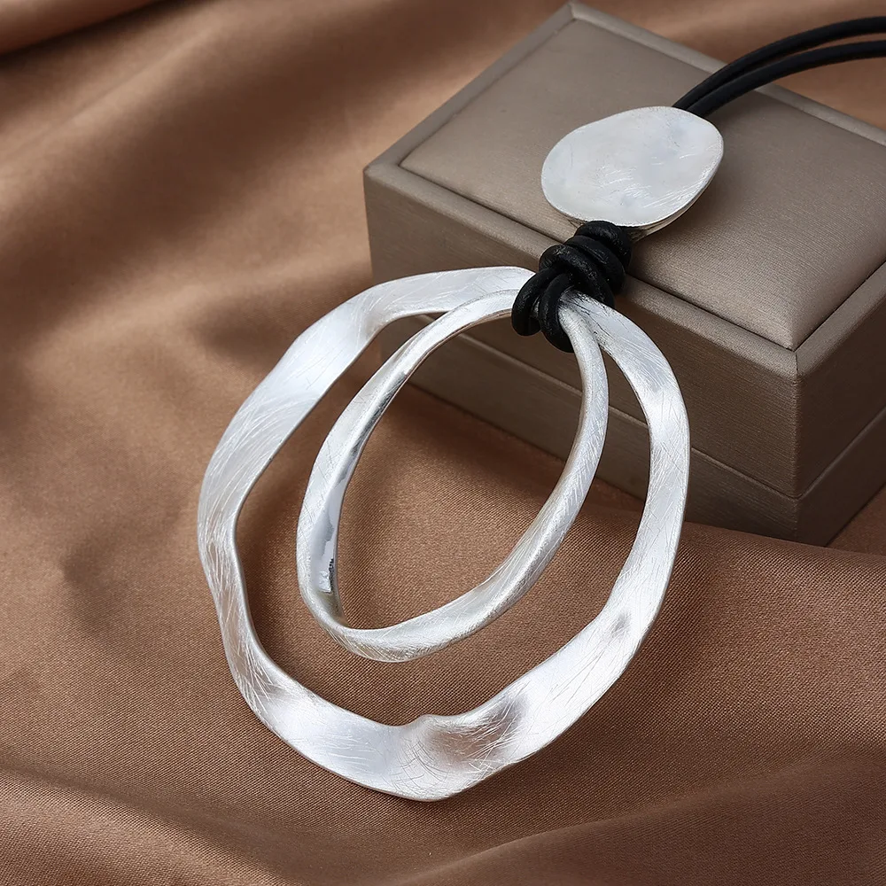 New Fashion Double Layers Circle Pendant Necklace Metal Pendants Goth Jewelry for Women 2022 Fashion Items