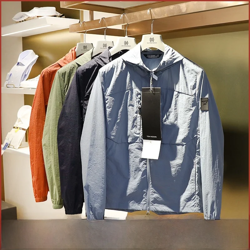 

Легкая водонепроницаемая дышащая повседневная спортивная одежда с капюшоном для защиты от солнца Jaet Модная подставка Long Sve Yout...