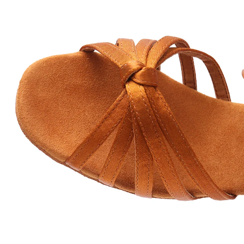 

24-41 Women Latin Dance Shoes Soft Bottom Sole Girls Jazz Dance Practice Sandals Middle Heel 3.5CM Ballroom Dance