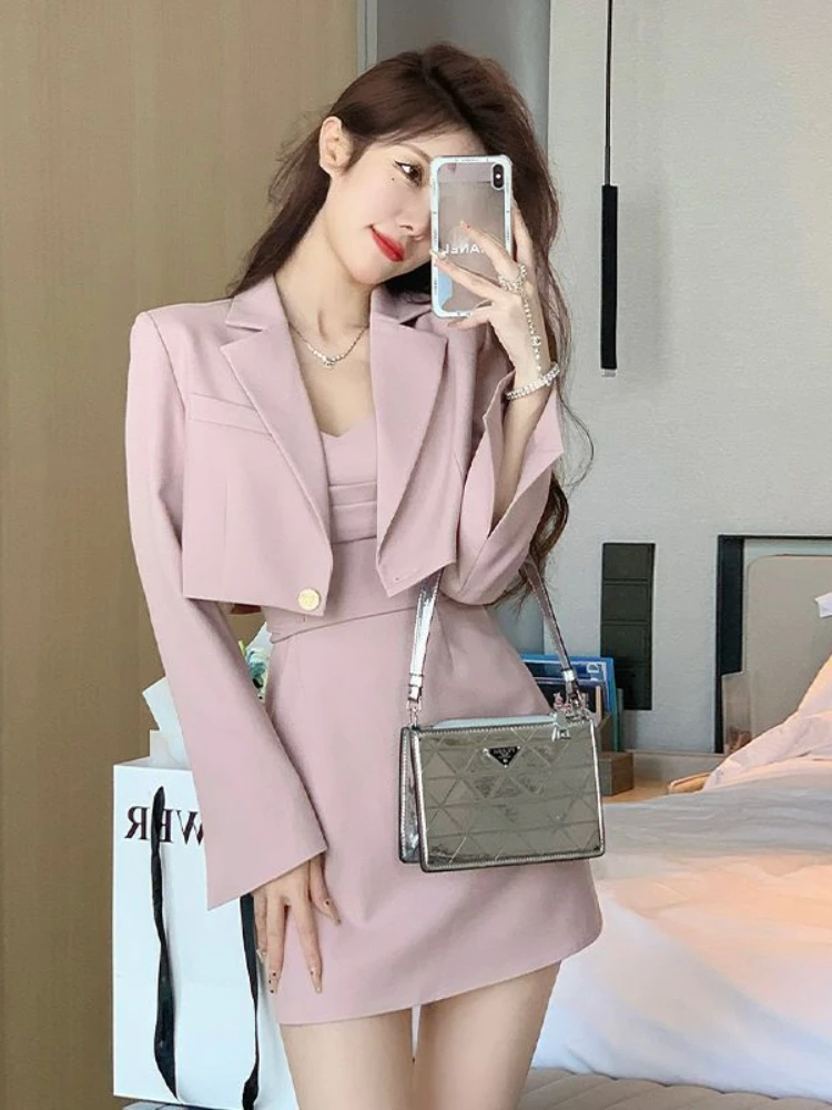 Imagem -02 - Outono Rosa Conjunto de Vestido de Duas Peças Feminino Blazer Cabolsa Mais Vestido de Alça Conjunto Feminino Casual Coreano Moda Magro Elegante Vestido Terno 2024 Novo