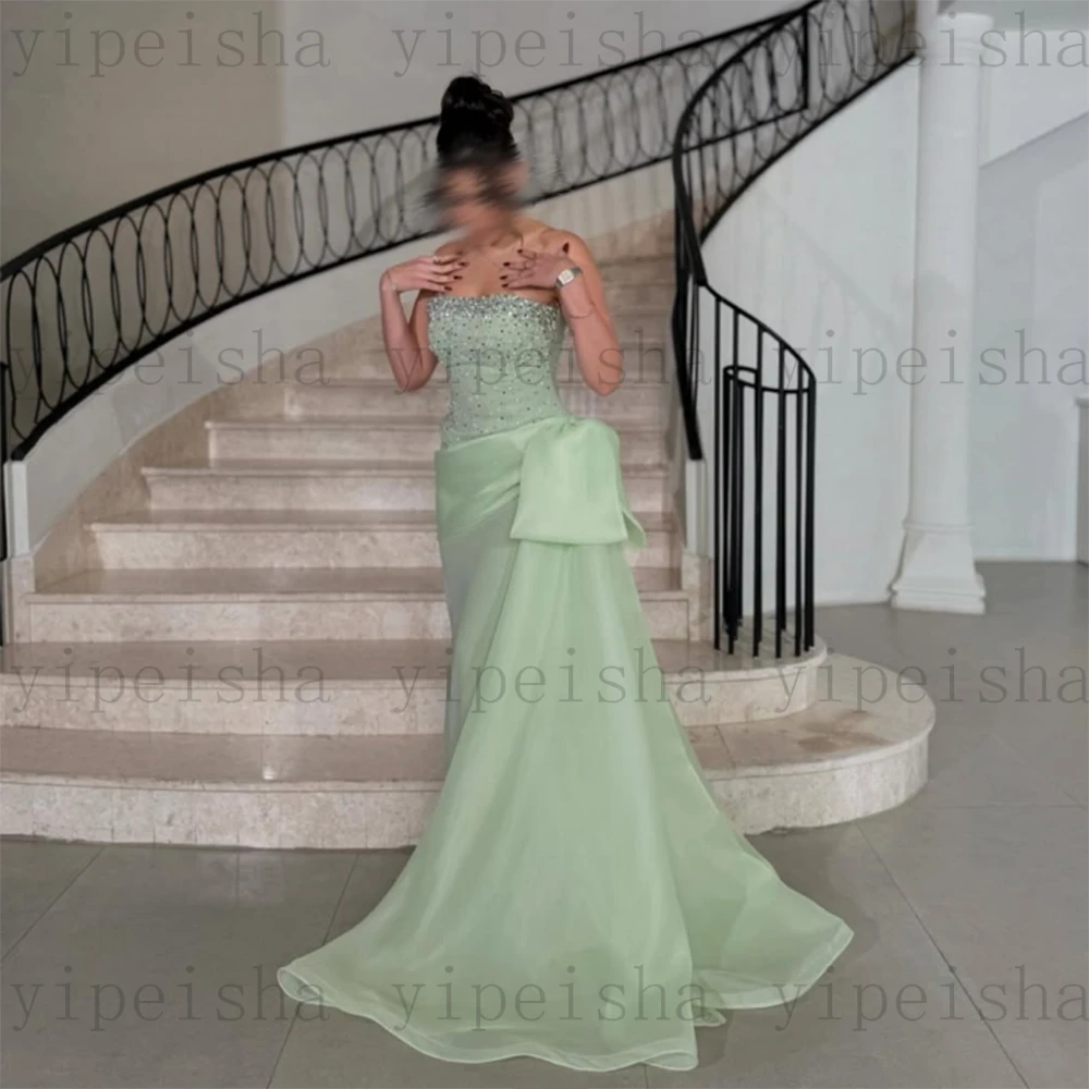 ที่กําหนดเองที่ไม่มีสายหนังชุดราตรีประณีตประดับด้วยลูกปัดBackless Pleat Sweep Trainอย่างเป็นทางการชุดราตรีโมเดิร์นชุดชีฟอง