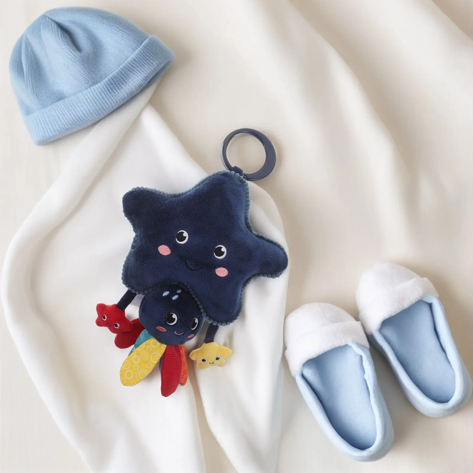Cute Hanging for Baby Stroller Crib and Cot Ocean Animal Design Tactile Texture Rattle for Sensory Play
