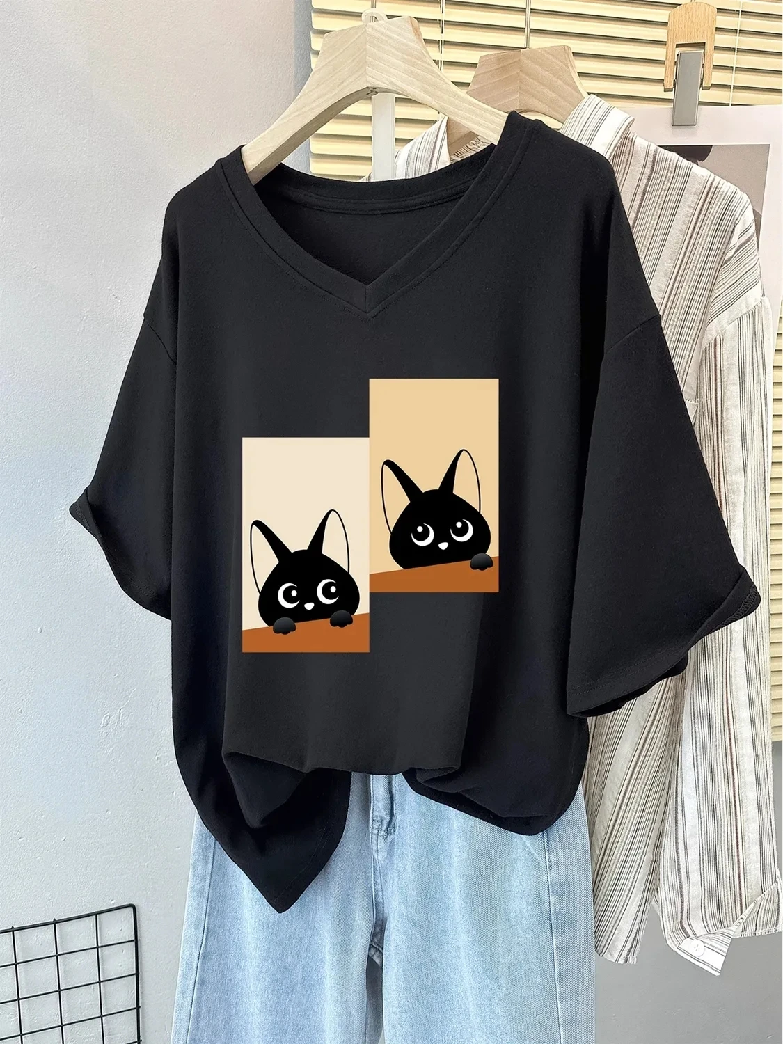 

Плюс размер 6XL, 150 кг, летняя женская хлопковая футболка с котом, женские топы с короткими рукавами и v-образным вырезом, большая футболка большого размера, женская одежда