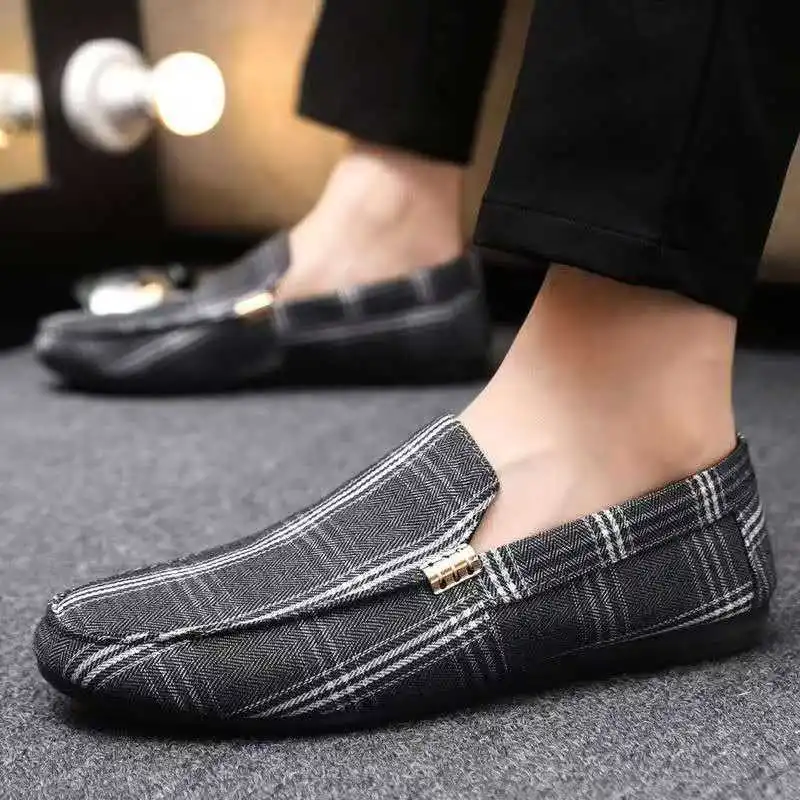 2026 Men's casual canvas shoes fashionable unique versatile lightweight soft-soled breathable sneakers size 39-46