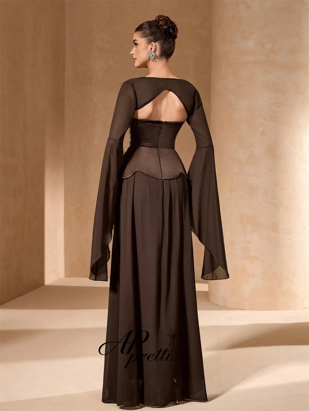AP pretti Elegant Chocolate Sweetheart Beaded Long Evening Dress Customized Detachable Cape Flare Sleeve Formal Prom Gown Party