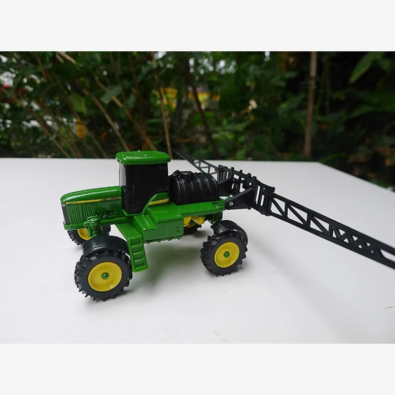ERTL 1:64 مقياس 4700 و 4710 البخاخ الميداني نموذج سيارة من السبائك الزراعية مجموعة محاكاة نهائية عرض هدية الديكور