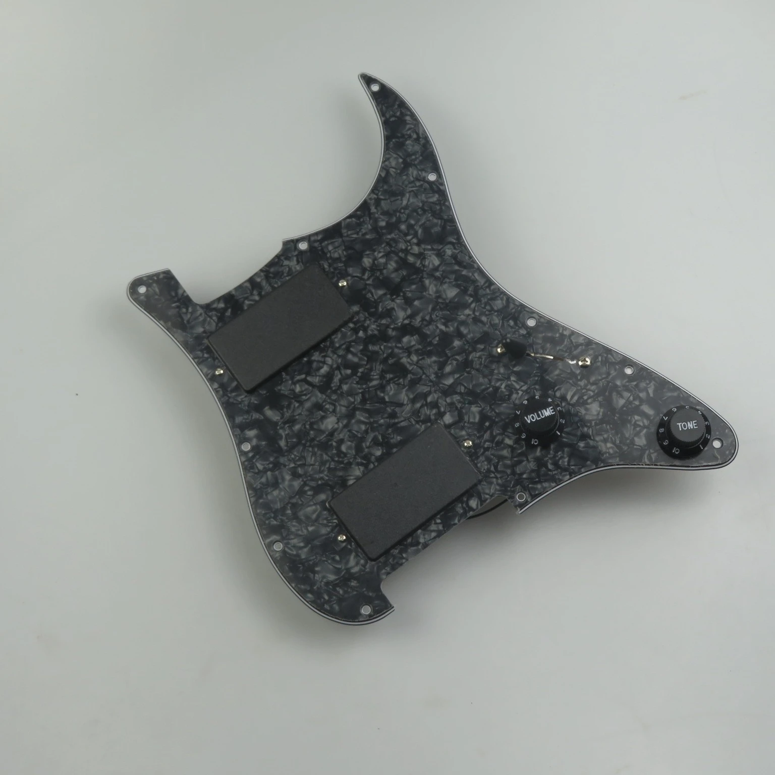 HH Active Loaded Prewired Pickguard Black Pearl 4Ply Scratch Plate Dual Black Active Humbucker Pickups 1V1T For Electric Guitar view 2