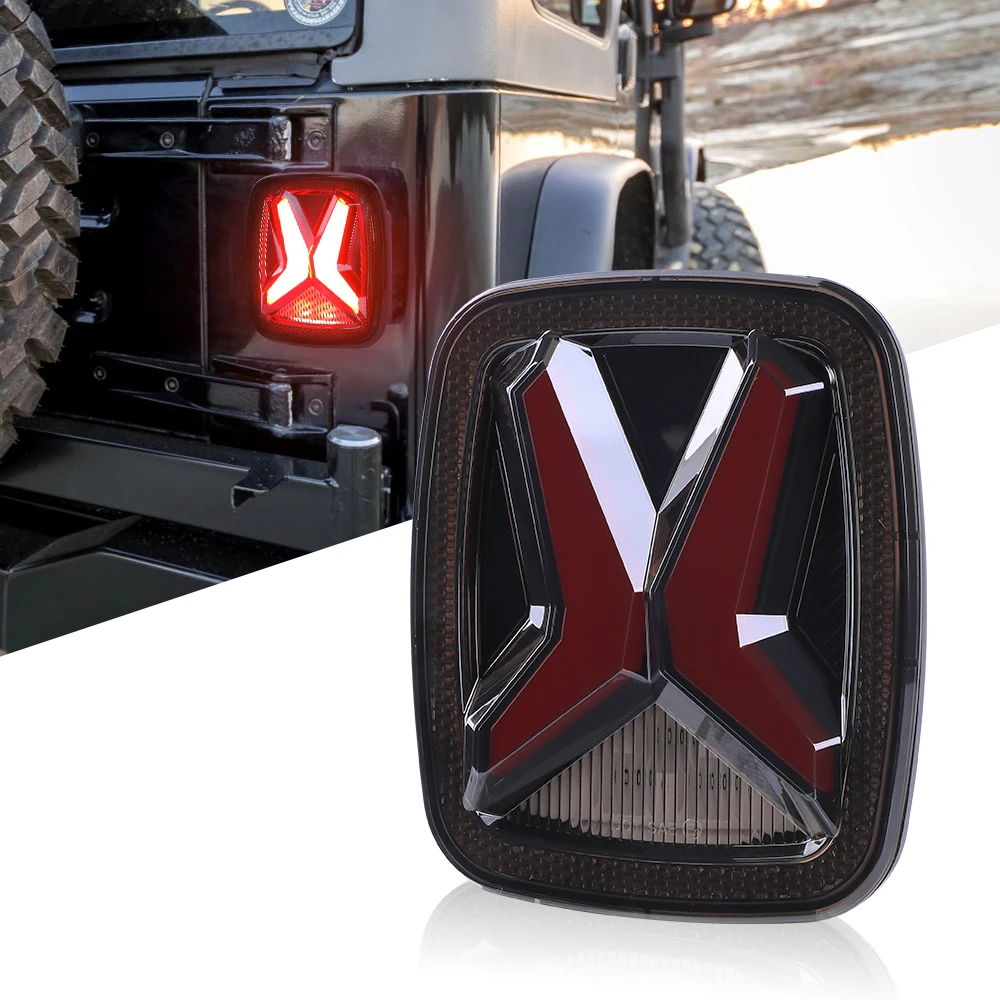 Tylne światła LED samochodu do Jeep Wrangler CJ TJ YJ 1998-2006 Uniwersalna konstrukcja w kształcie „X” wędzona 12 V Drl Zmodyfikowana tylna lampa hamulcowa