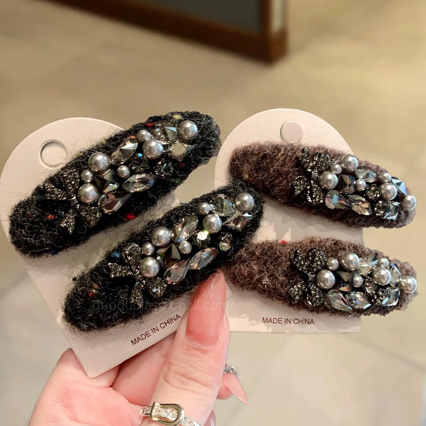Autumn Winter Woolen Sparkling Diamond Pearl Duckbill Clip Women Fashion Temperament Hair Clip Bangs Side Clip Hair Accessories