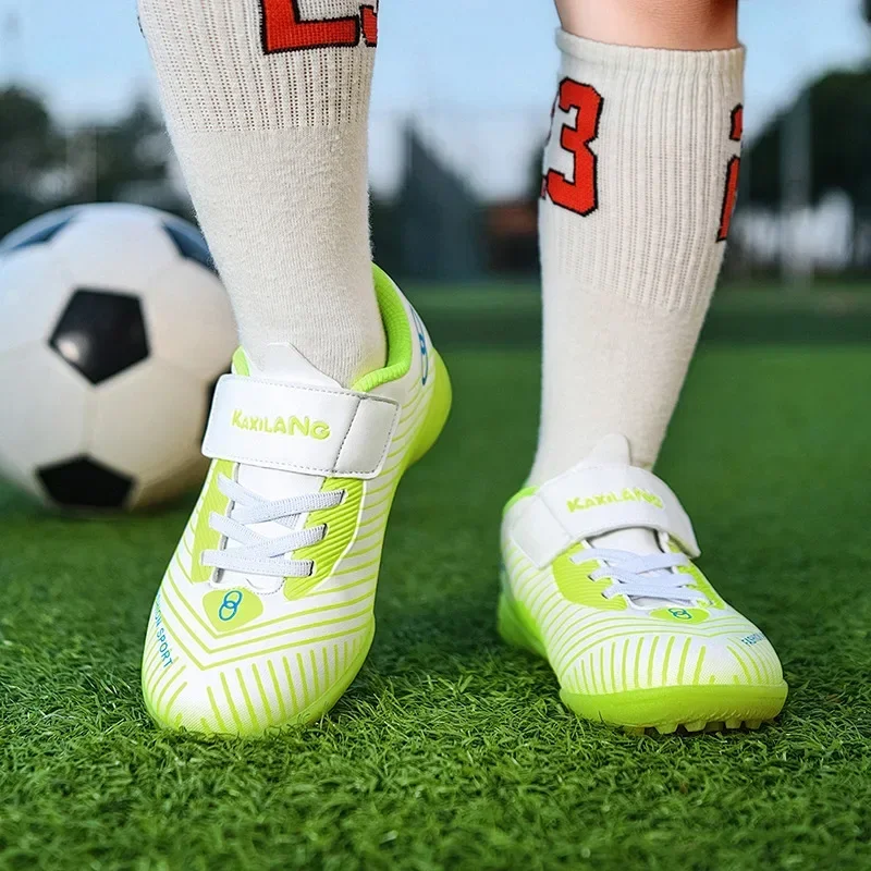 Marca de moda crianças futsal tênis profissional indoor turf sapatos de futebol tamanho 29-39 formadores de futebol crianças chuteira sociedade