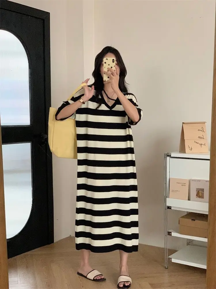 

Платье больших размеров с V-образным вырезом, в полоску, до колен, повседневное, летнее, свободное, простое, длинное, в корейском стиле, для работы и отдыха