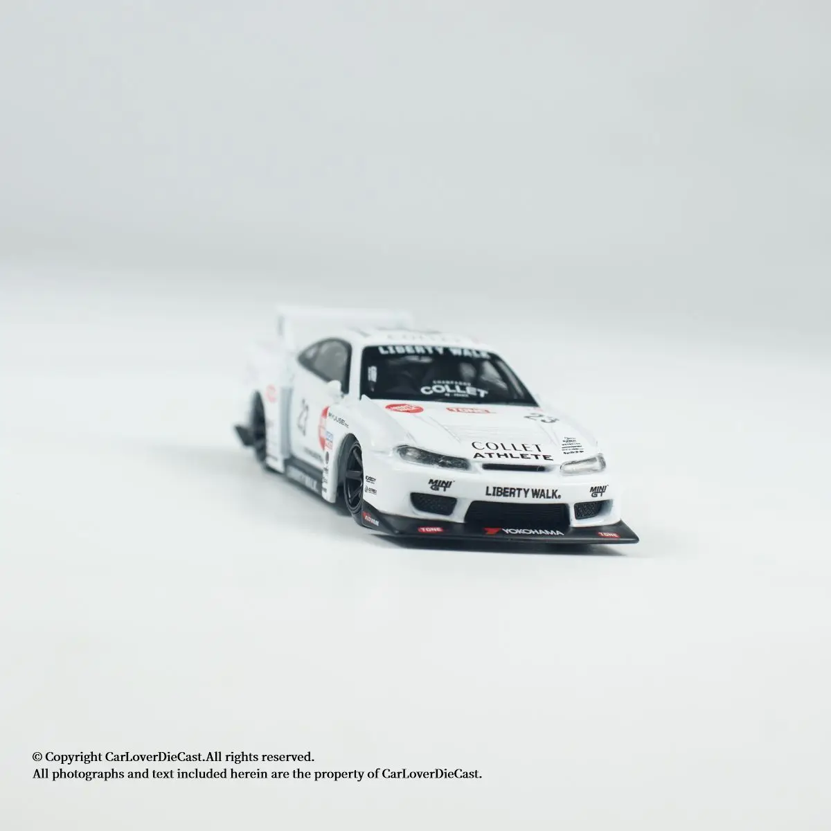MINIGT 1:64 # 1054 Nissan S15 SILVIA Collezione Ornamento, Modello di Auto in Lega