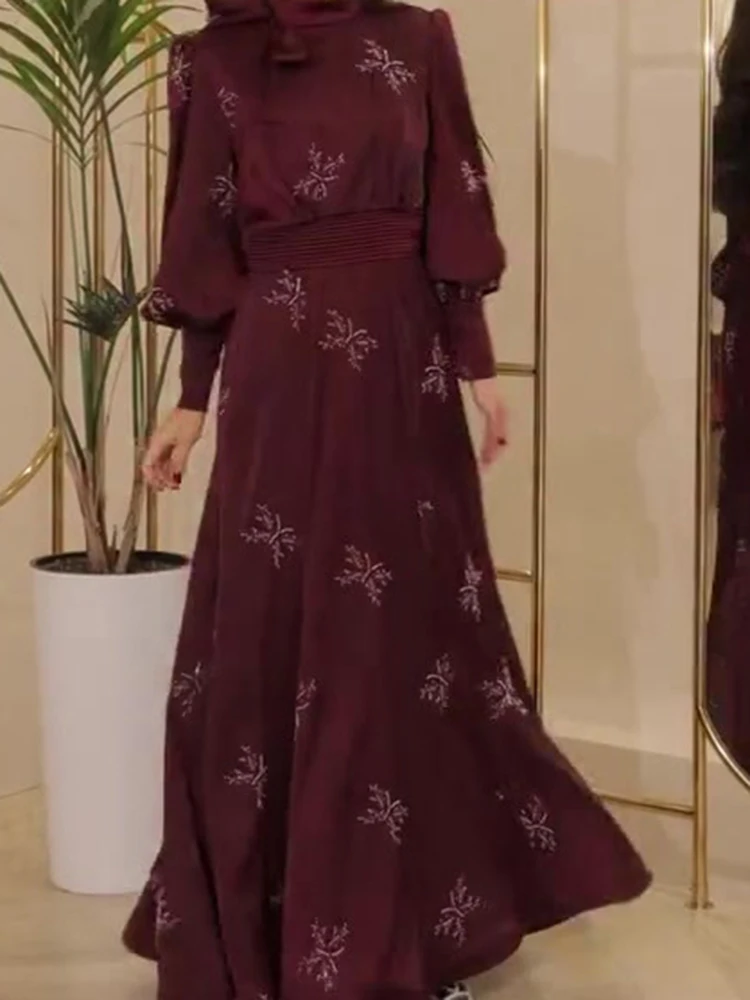 Elegancka sukienka maxi z plisami i nadrukiem, nowa jesienna sukienka bankietowa z wysokim stanem, damska sukienka vintage z długim rękawem typu latarnia, dopasowana satynowa sukienka.