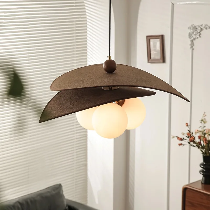 

Medieval rattan dining room chandelier bedroom light French retro study light master bedroom light