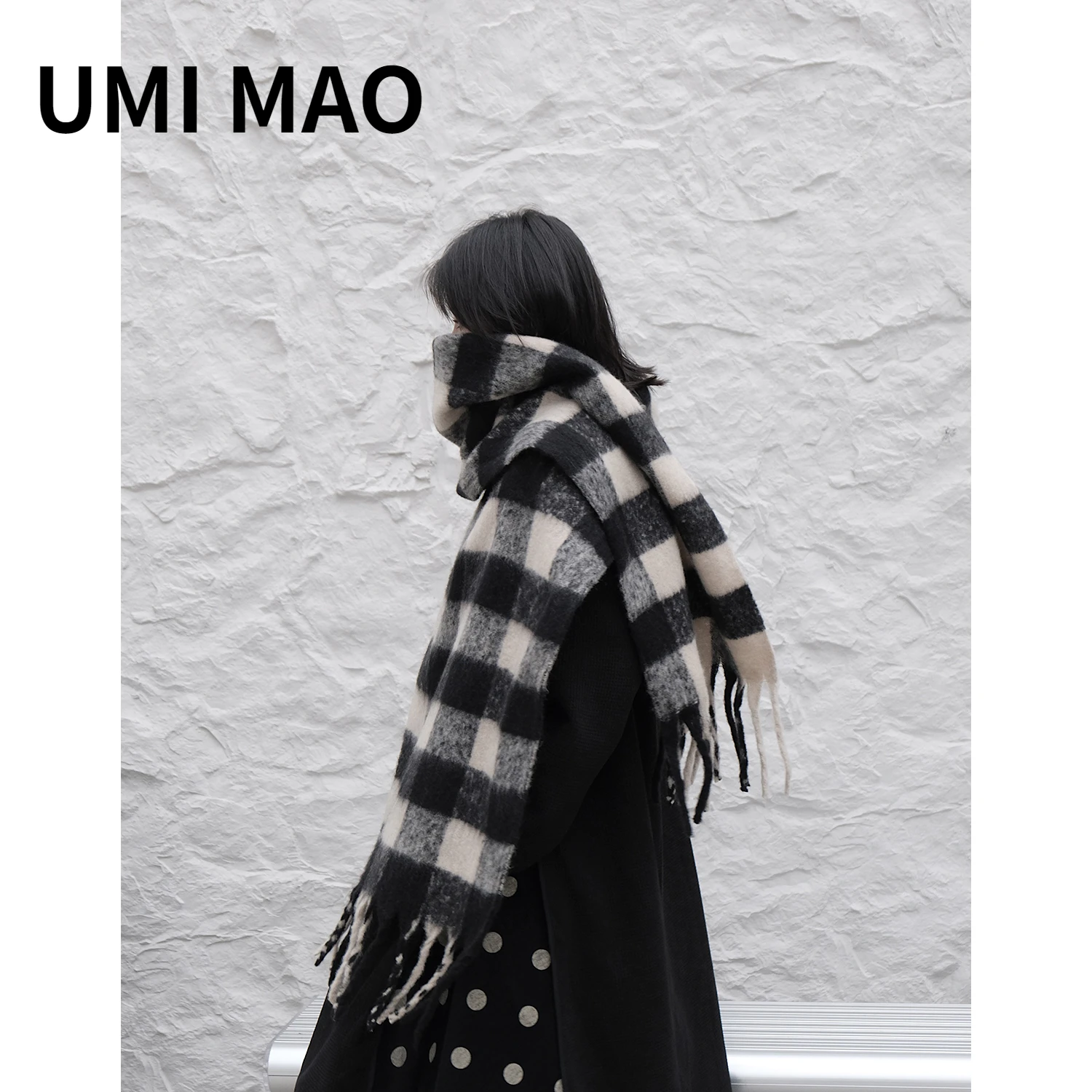 

UMI MAO Yamamoto Dark Niche Models Checkerboard Grid Soft Sticky Mohair Thickening Warm Imitation Cashmere Scarf Shawl Winter