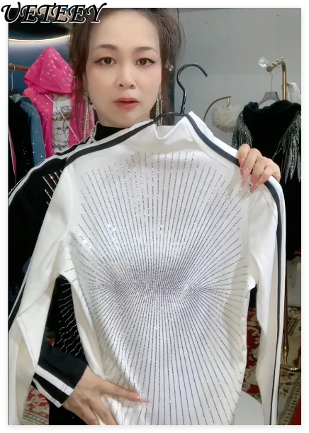 

Утягивающая хлопковая футболка в полоску со стразами и полувысоким воротником, осень-зима, универсальная элегантная черно-белая футболка с длинным рукавом