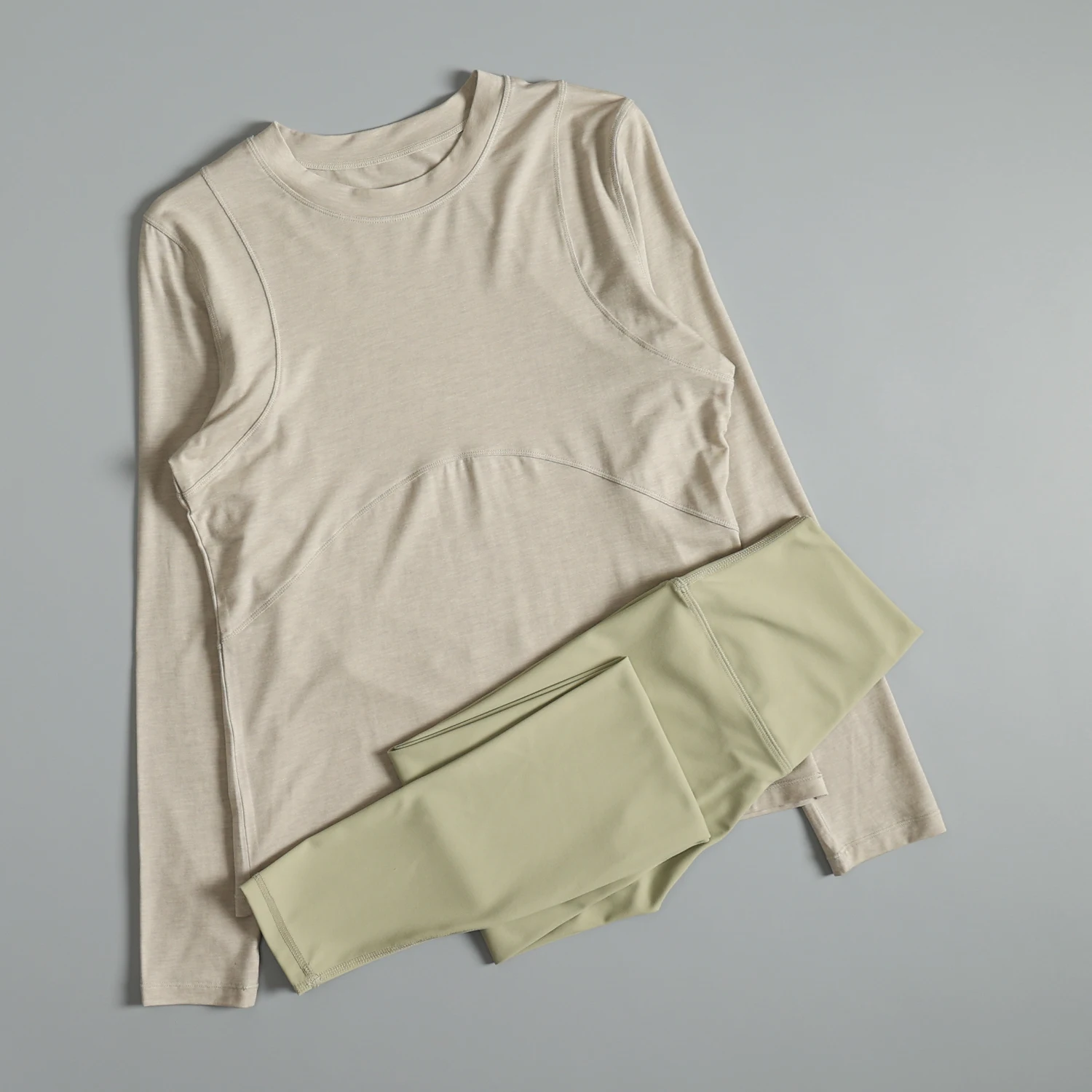 

Интернет-знаменитости, модный фитнес-костюм для женщин, осенний пилатес, упражнения для йоги, с длинными рукавами, утягивающий, быстросохнущий, спортивный