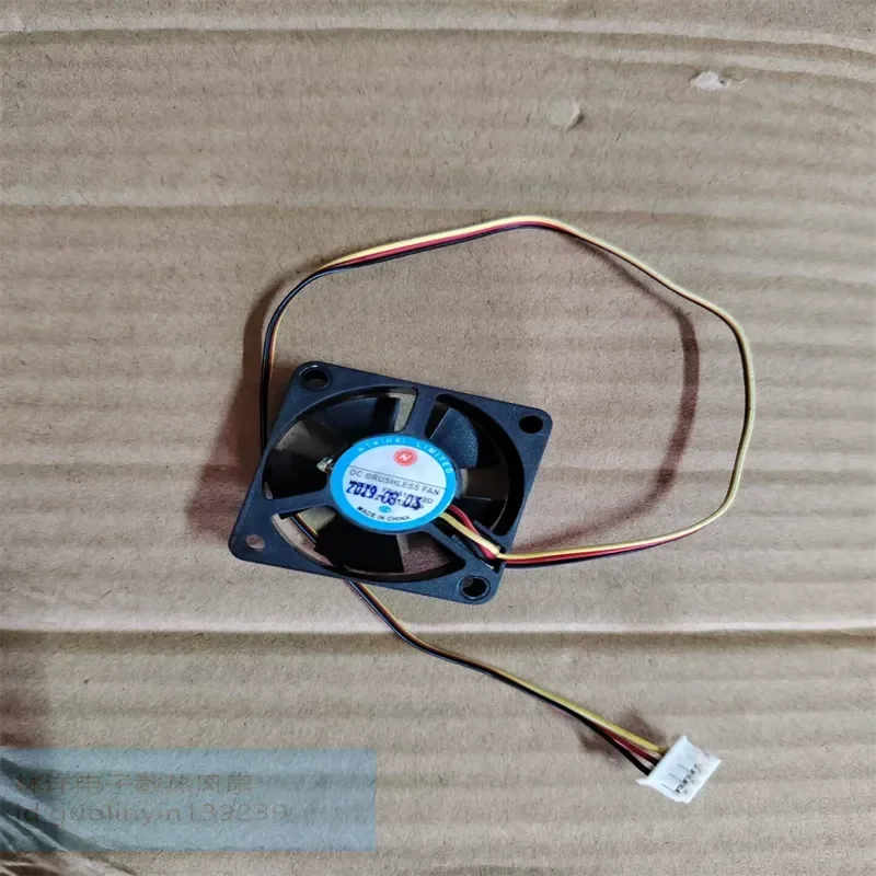 FD3510H12D 3510 12V 0.13A Fan for Electronics Cooling 35 x 35 x 10 mm