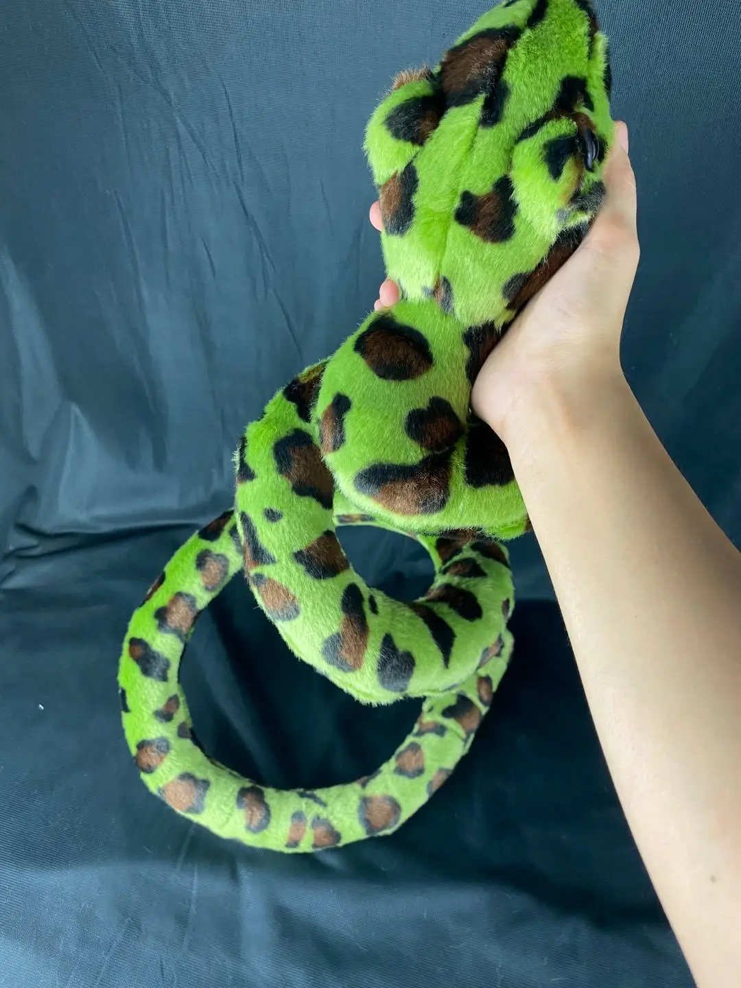 Jouet serpent de simulation en peluche de haute qualité, poupée serpent vert doux, cadeau d'environ 130cmt e2987