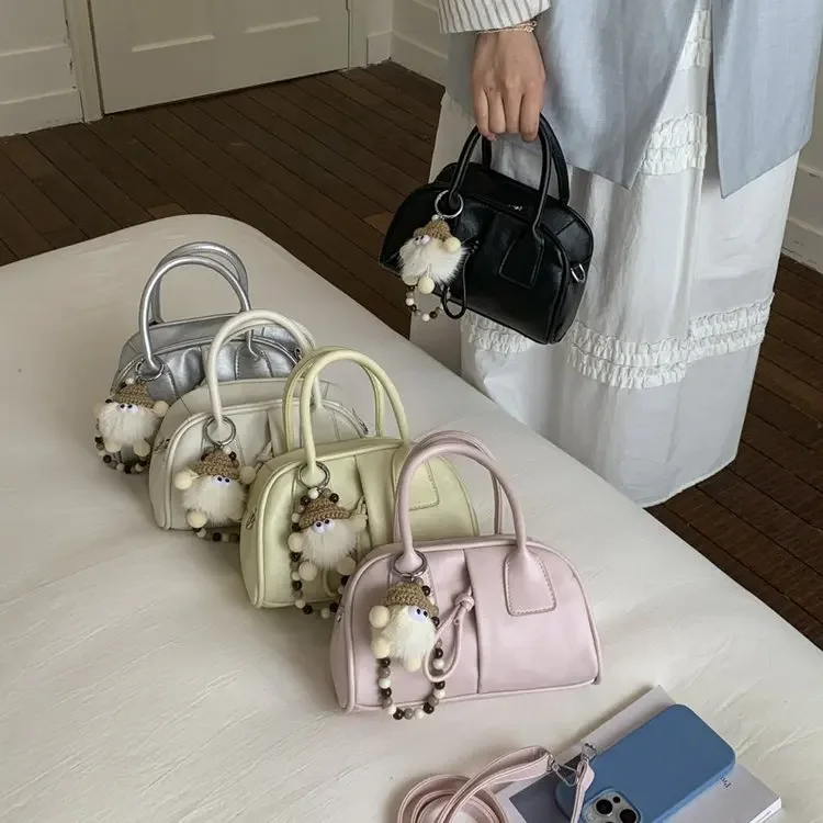 

Fashion Large-capacity Shoulder Bag Women's 2026 New High-value Personalized Handbag Simple and Versatile Underarm Bag