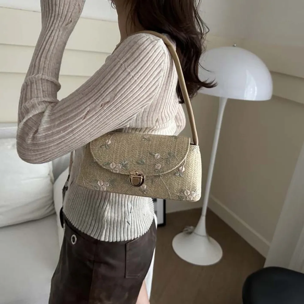 

Flip Bag Elegant Grass Woven Shoulder Bag Embroidery Large Capacity Lace Woven Underarm Bag Khaki Polyester Handbag Daily