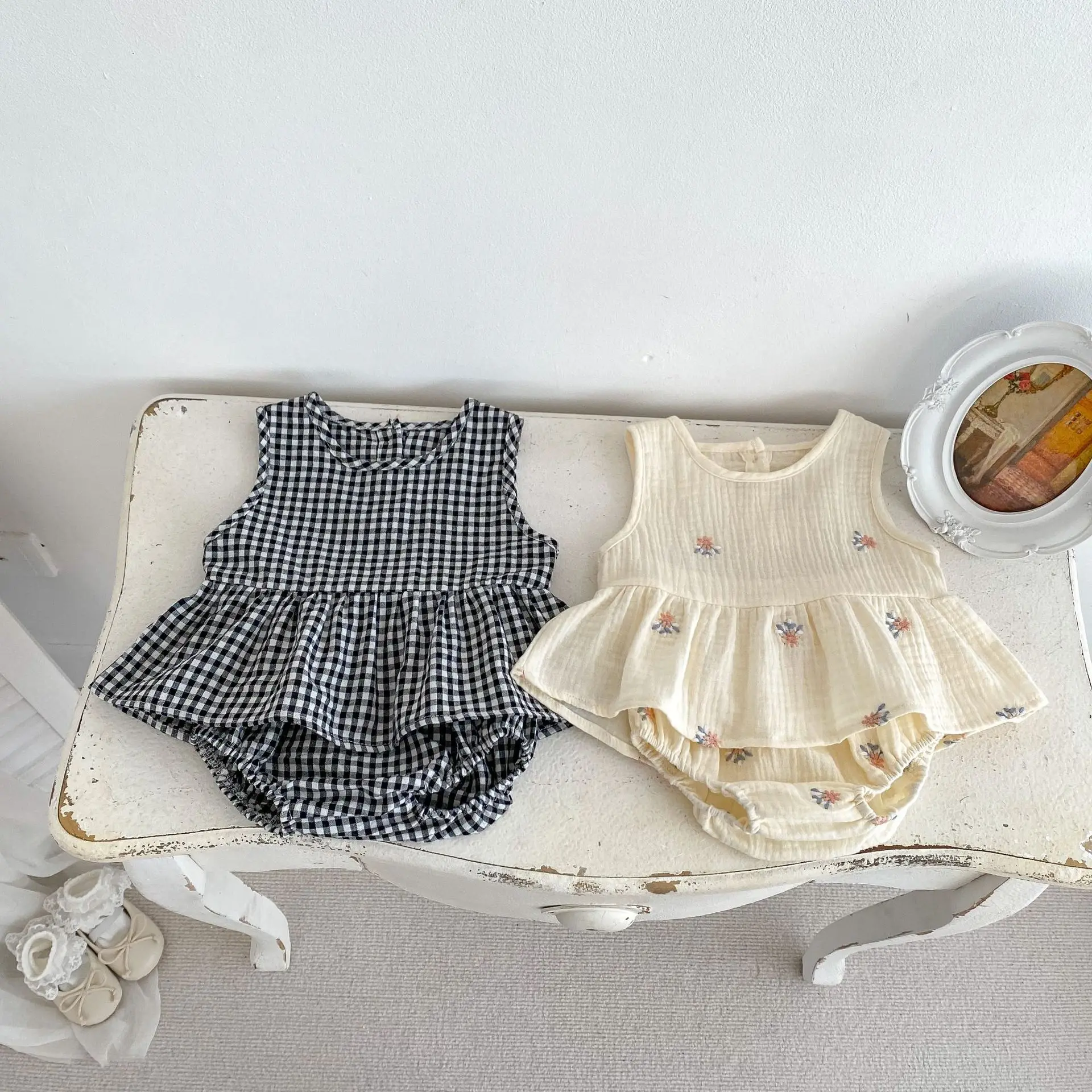 MiniAinis Summer Baby Embroider Tops + Bread Shorts 2 Pieces Suit Girls Cotton Lattice Clothing Set Kid Girl Sleeveless Clothes