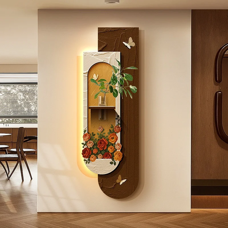 

The entrance door of the traditional Chinese style rose door faces the wall directly. LED lights are superimposed on the wall, a