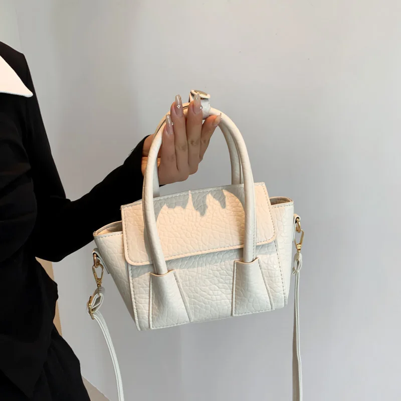 2024 women Fashionable Temperament Simple Solid Color Texture  Style Soft Surface Casual Single Shoulder Crossbody Handbag