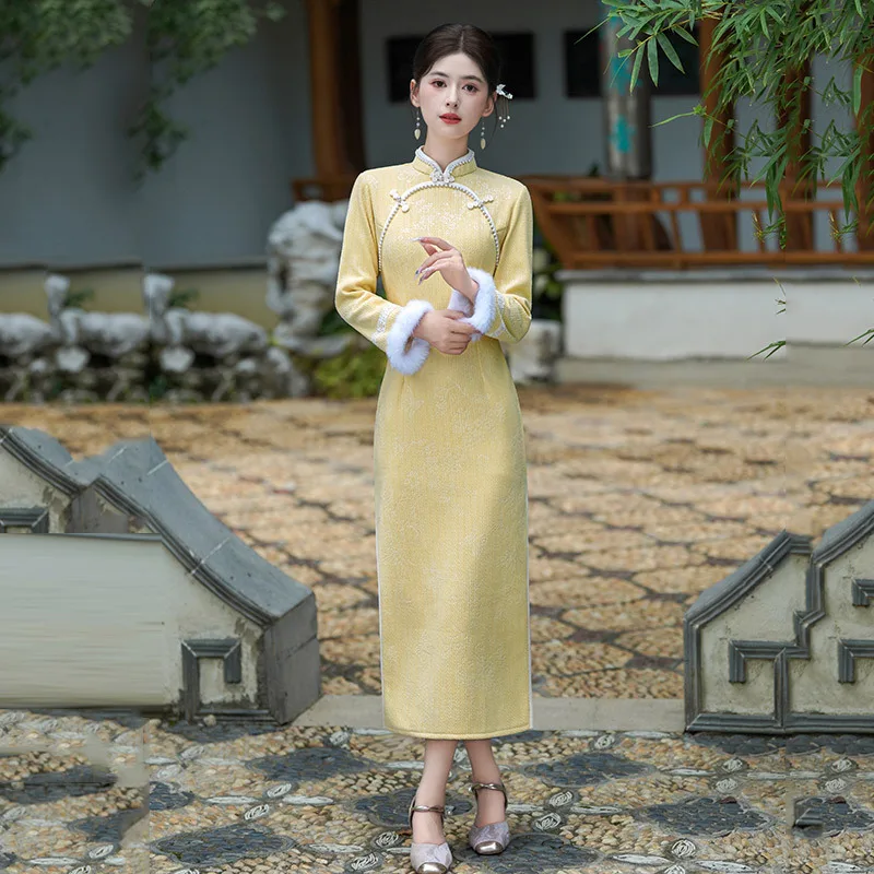 

Желтое бархатное утолщенное зимнее платье Cheongsam в китайском стиле с длинными рукавами, улучшенное для молодых женщин, жаккардовое платье Ципао в стиле ретро
