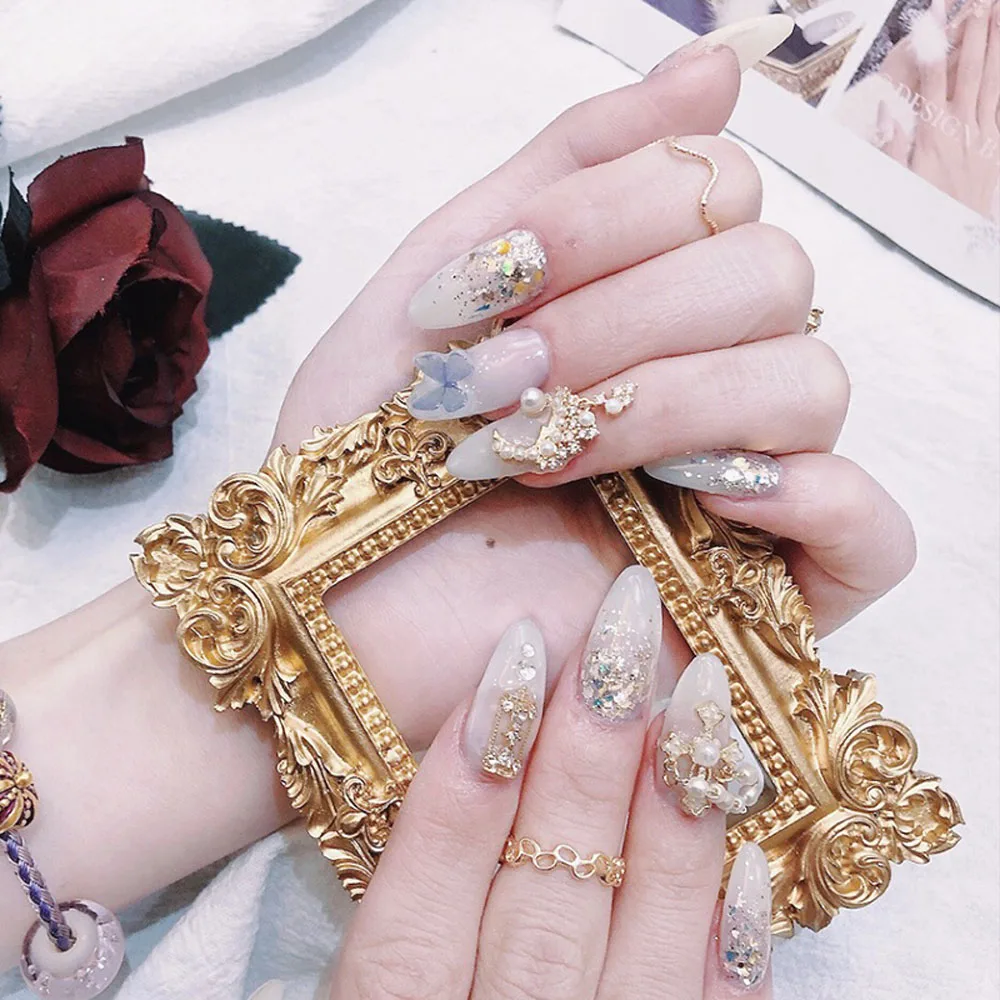 Women Retro style Resin Nail Tips Display Board Nail photo frame Hollow Embossed frame Photo props