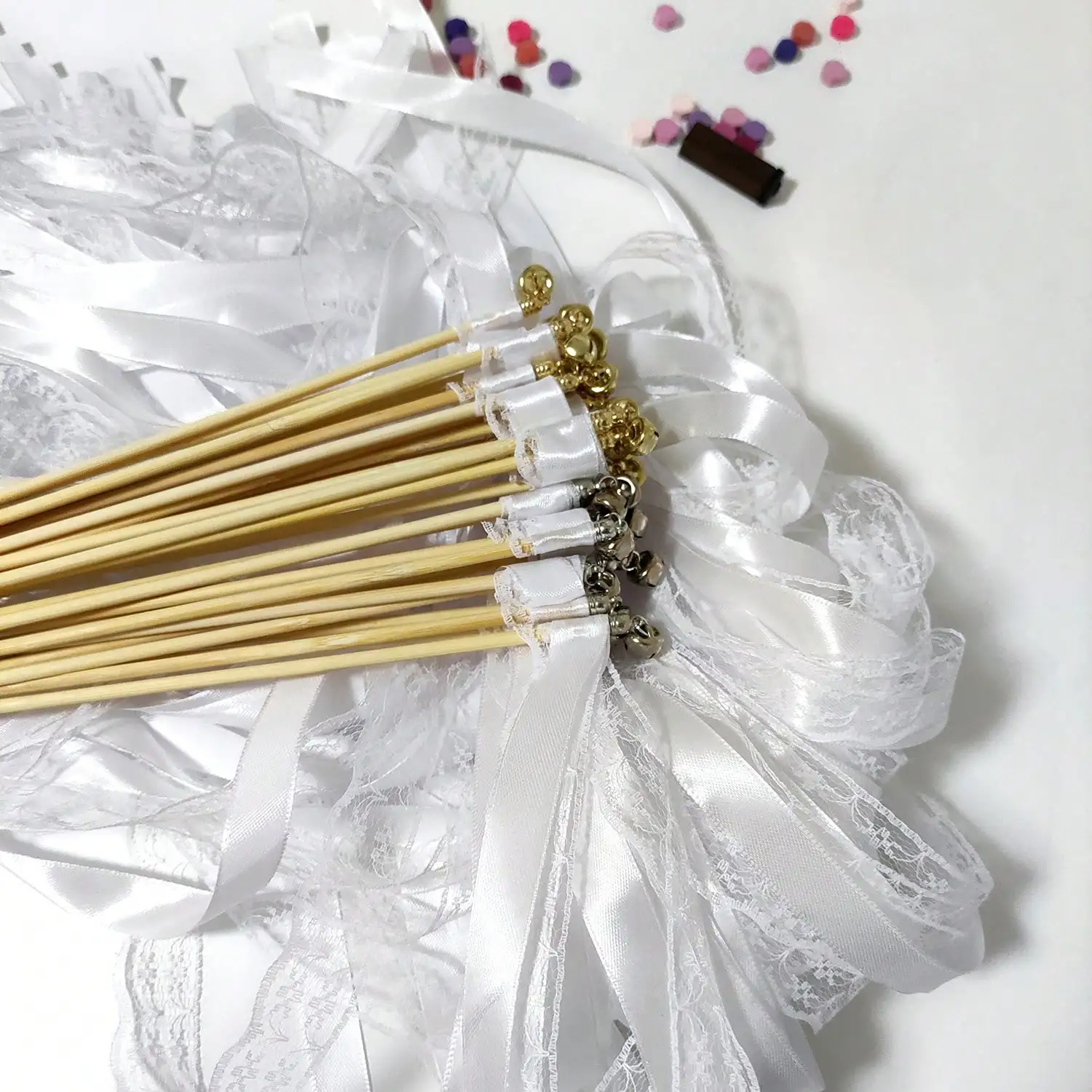 

10/20/50pcs White Ribbon Wands Fairy Sticks Wedding Twirling Lace Streamers With Golden Silver Bell Party Cheering Prop Favor