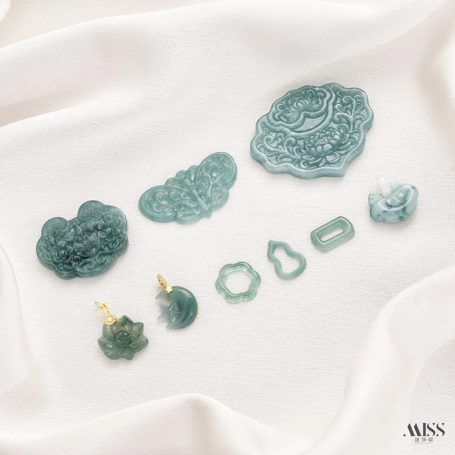 Natural Blue Water A Jadeite Fox Mask Butterfly Star Moon Lotus Pendant Begonia Gourd Rectangular Ring DIY Accessories
