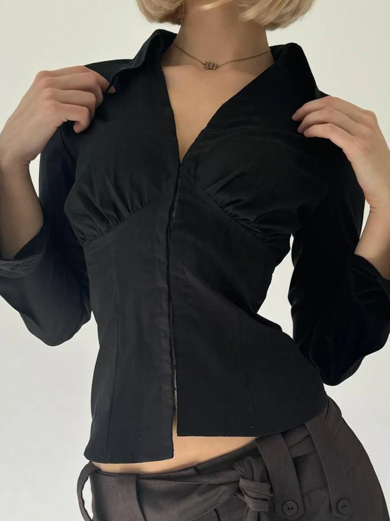 ใหม่จีบหน้าอกตะขอห่วงคาร์ดิแกนแขนยาวเปิดลงปกเผ็ดสาวเอว cinching เสื้อ