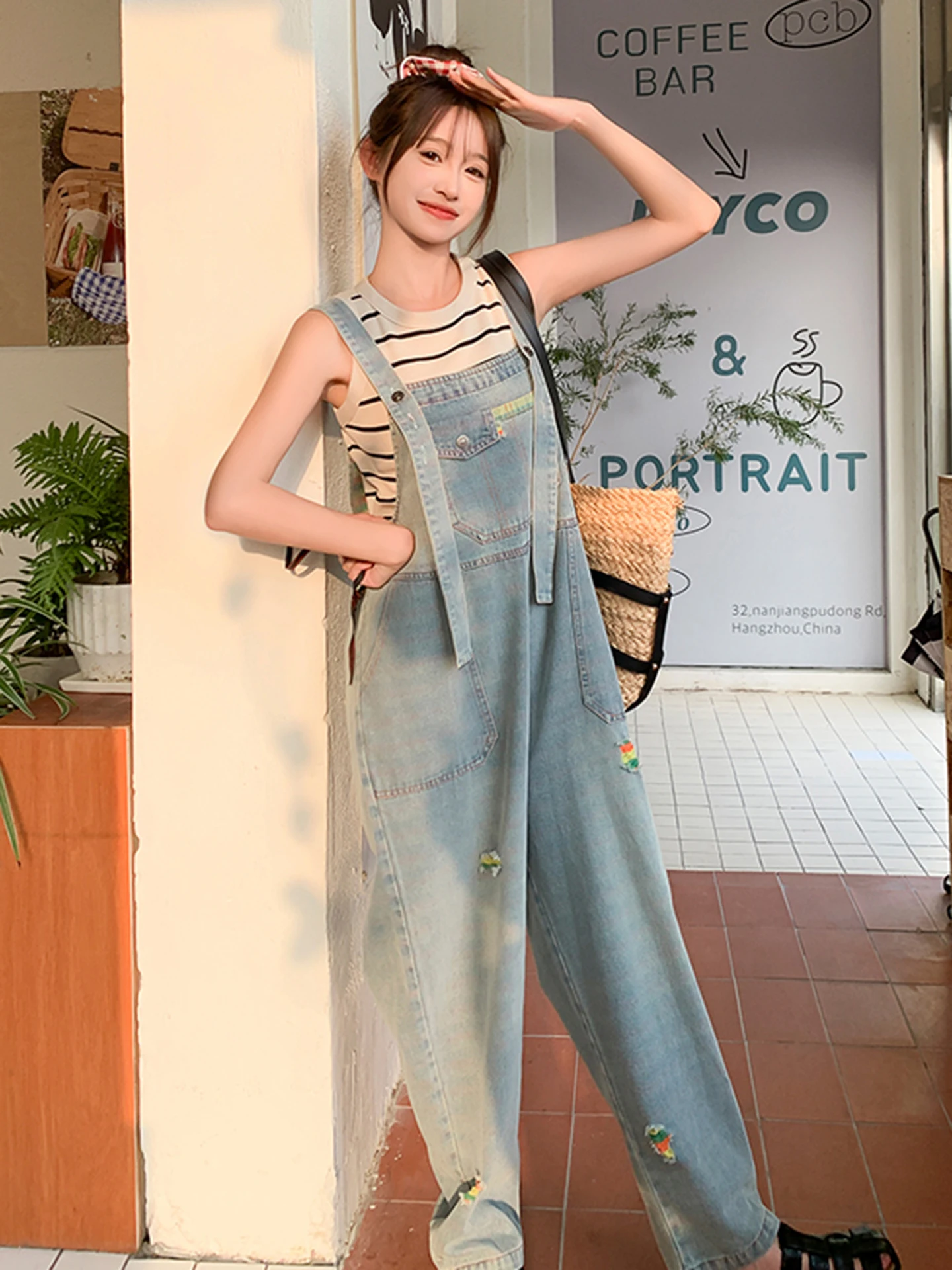 여성 데님 오버롤 여름 2025 루즈 스트레이트 레그 캐주얼 슬리밍 진 트렌디 하이웨이스트 버튼 플라이 출퇴근 스타일