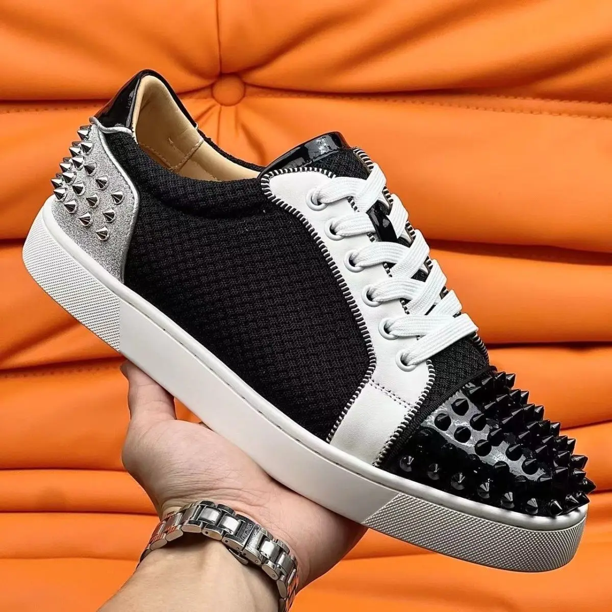 

2026 New Men's Low-cut High-profile Rhinestone Casual Shoes High-quality Men's Breathable Lace-up Rivet Casual Shoes Men's Shoes