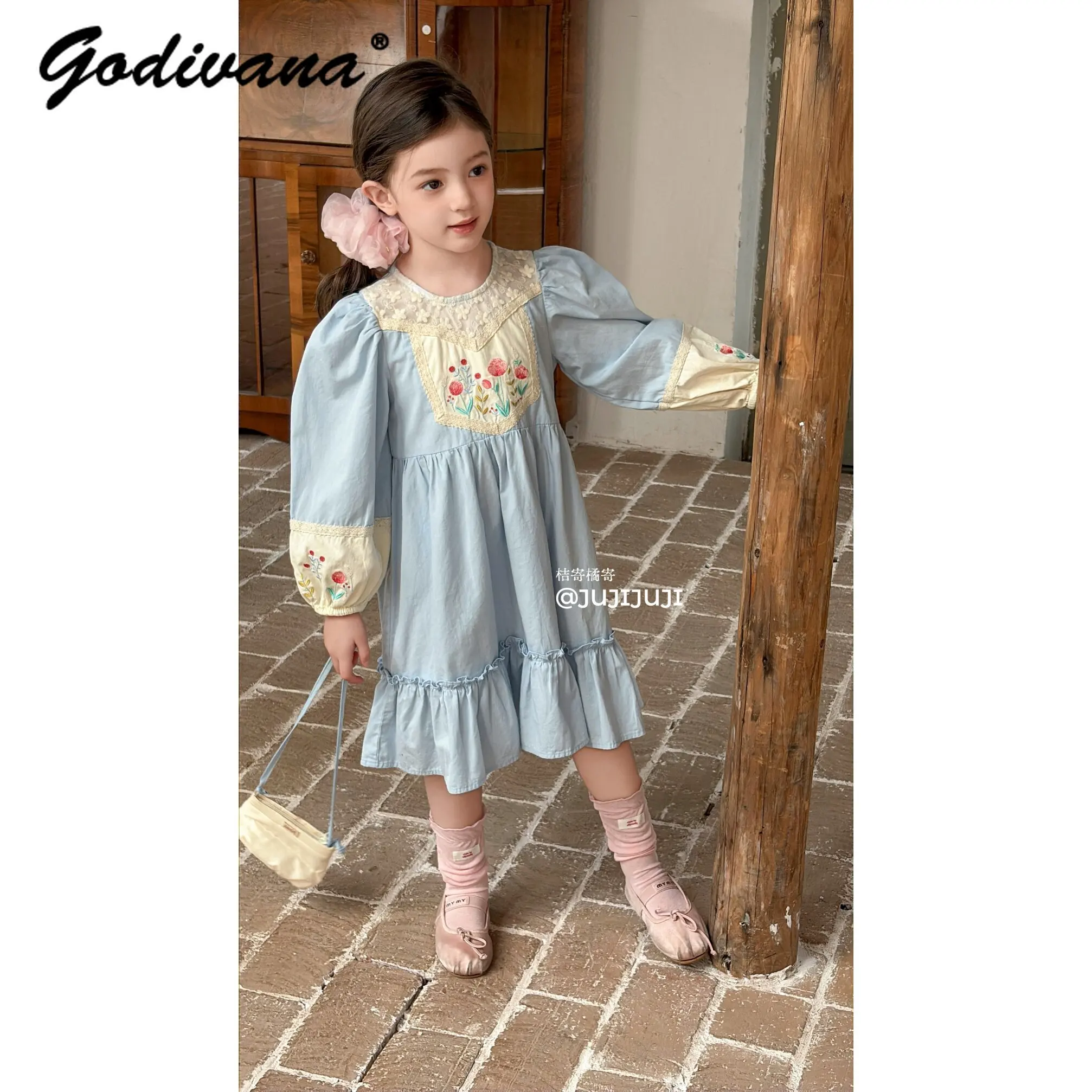 

Новое платье для девочек 2026 года: весенне-осеннее, с длинным рукавом, из чистого хлопка, с цветочной вышивкой и оборками, в стиле принцессы