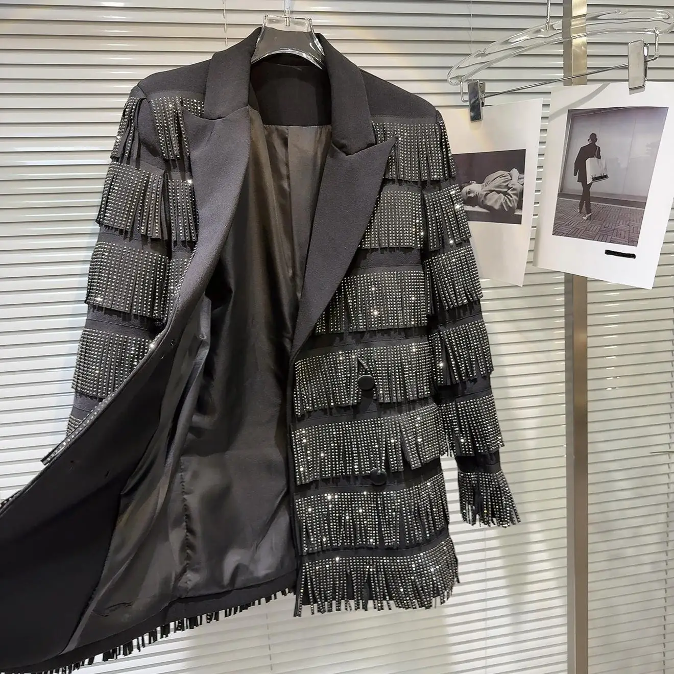 Primavera 2026 novo design pesado oulder pad lantejoulas borla terno feminino design original solto ajuste longo sve um botão cor pura