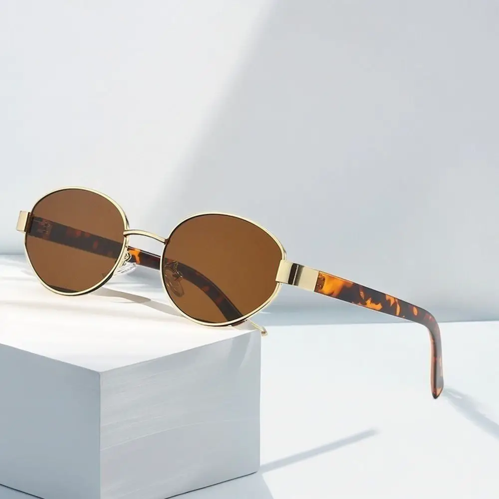 Fashion Luxury Metal Brand Sunglasses for Men and Women Unisex Designer Fashion Sun Glasses Oval Unisex Stylish Eyewear Shades