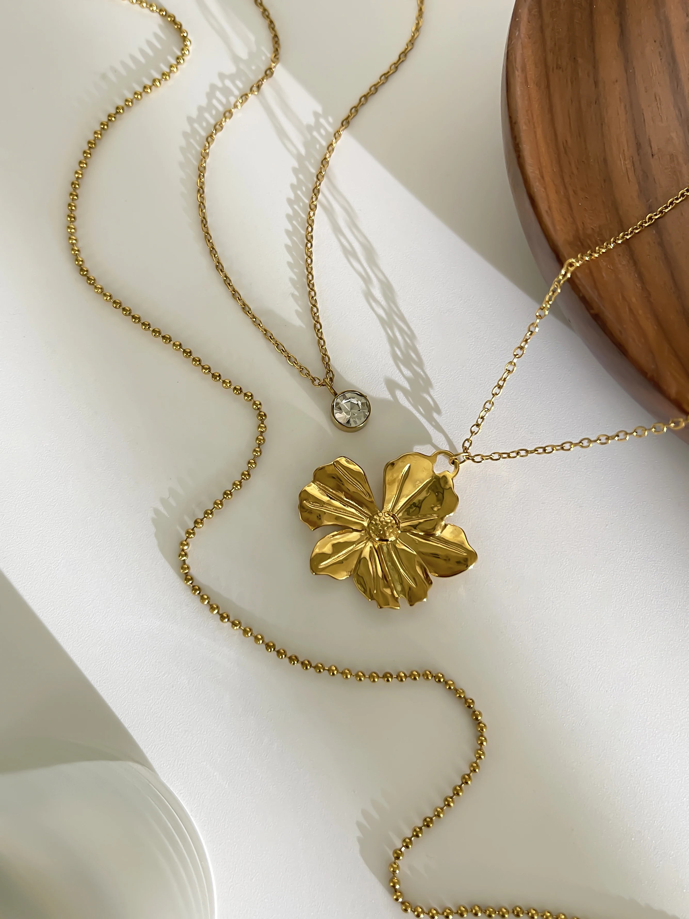 Peri\'sbox Minimalist 18K Gold Plated Bead Chain Flower Rhinestone Pendant Necklace For Women Trendy Stainless Steel Jewelry Gift