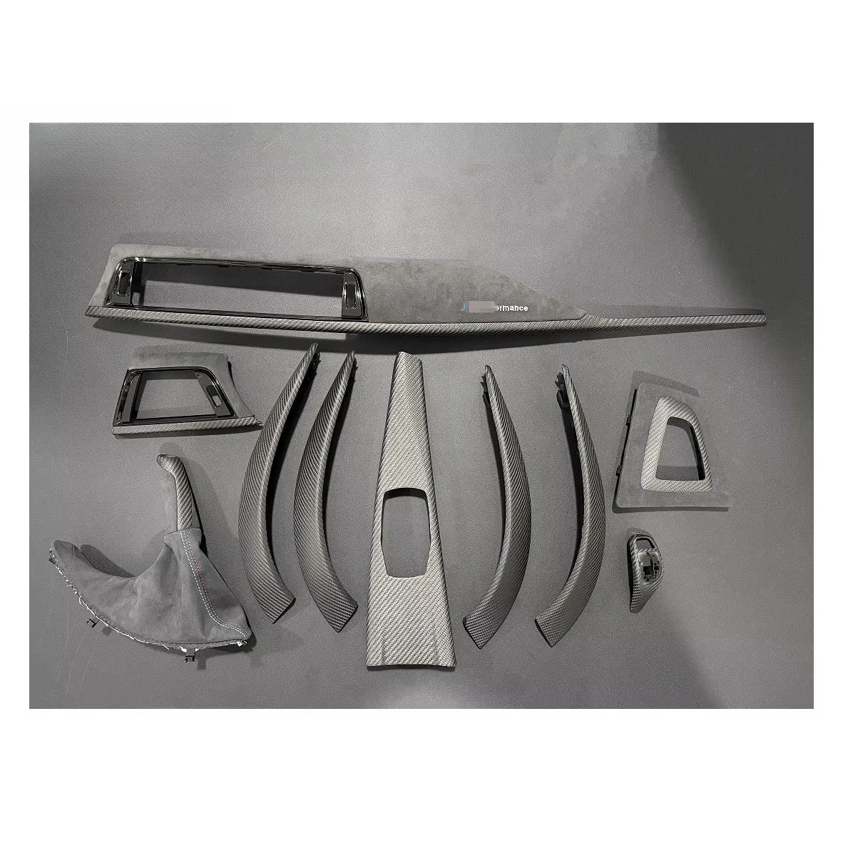 Juego de molduras interiores de salpicadero de Alcántara M Performance en fibra de carbono mate para coches deportivos BMW Serie 3 F30 F31 F32 F34 F36 F80 M3 M4