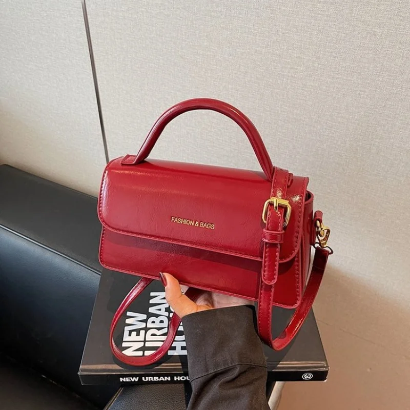 

Высококачественная минималистичная уникальная винтажная кожаная сумка через плечо для женщин большой вместимости и модного дизайна