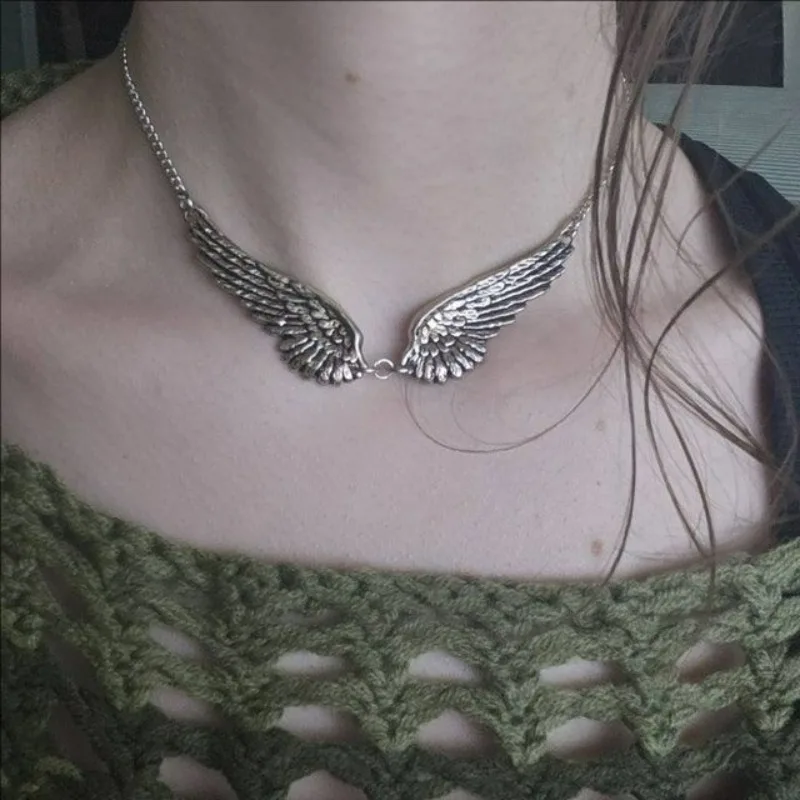 Naszyjnik choker z piórami anielskimi w stylu Y2K, srebrny naszyjnik z zawieszką w kształcie anielskiego skrzydła, biżuteria dla kobiet, na wesele, imprezę, prezenty w stylu tribal. — 2
