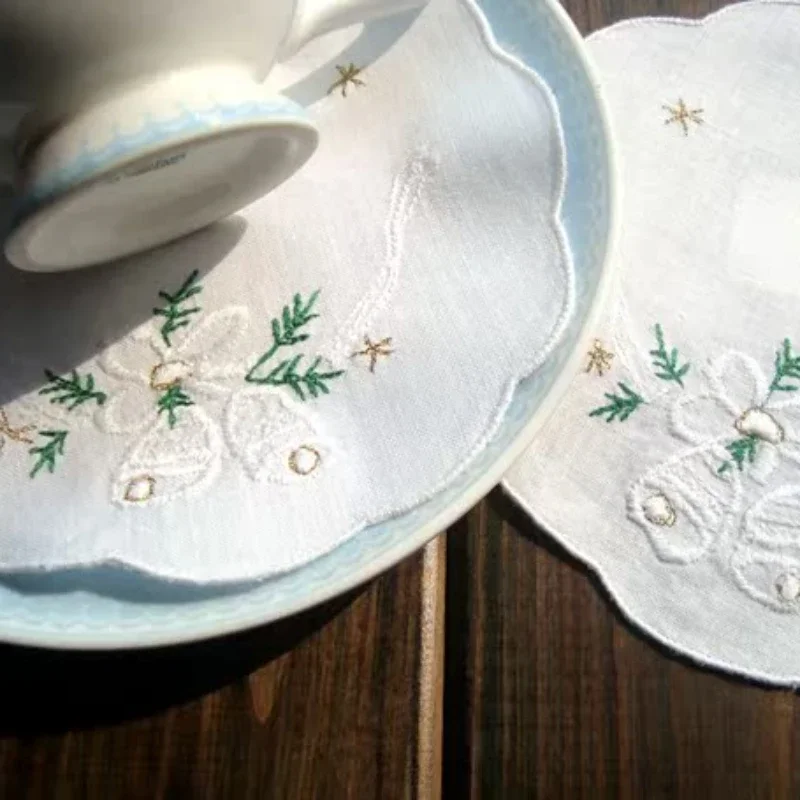 4PCS Cotton Embroidery European Vintage Sweet Fabric Round Coaster Table Napkin Handkerchief