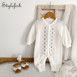 Autumn new 0-3 year old baby clothing, baby boys and girls long sleeved crawling  , exquisite embroidered long pants jumpsuit