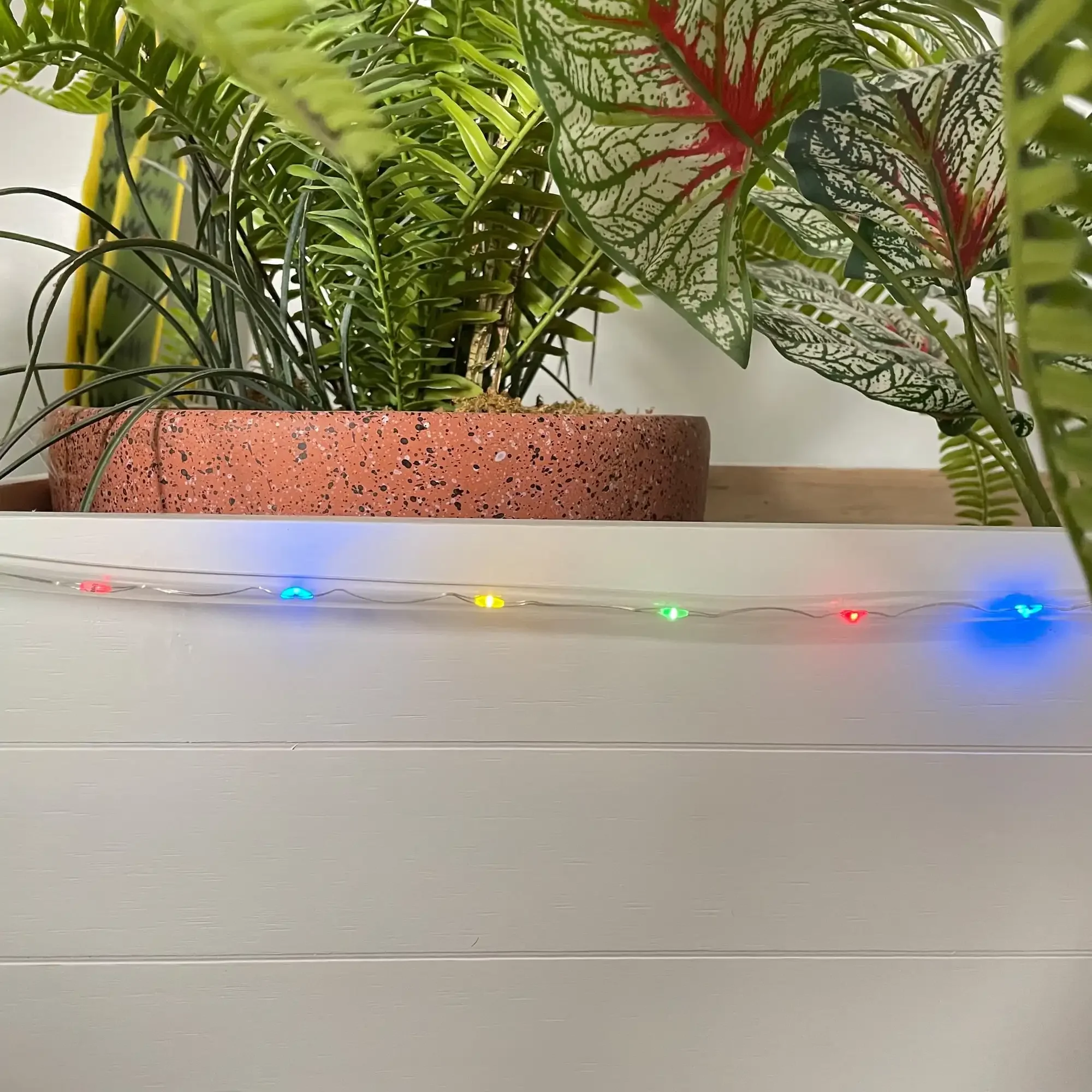 (2팩) 24피트 태양열 구동 PVC 멀티컬러 유연한 실외 로프 조명