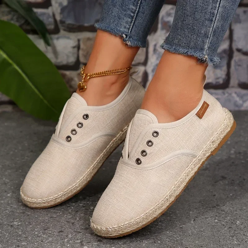 2024 New  Versatile Women's Comfortable Shallow Mouth Round Toe Outer Wear Lightweight Spring and Autumn Women's Flat Shoes