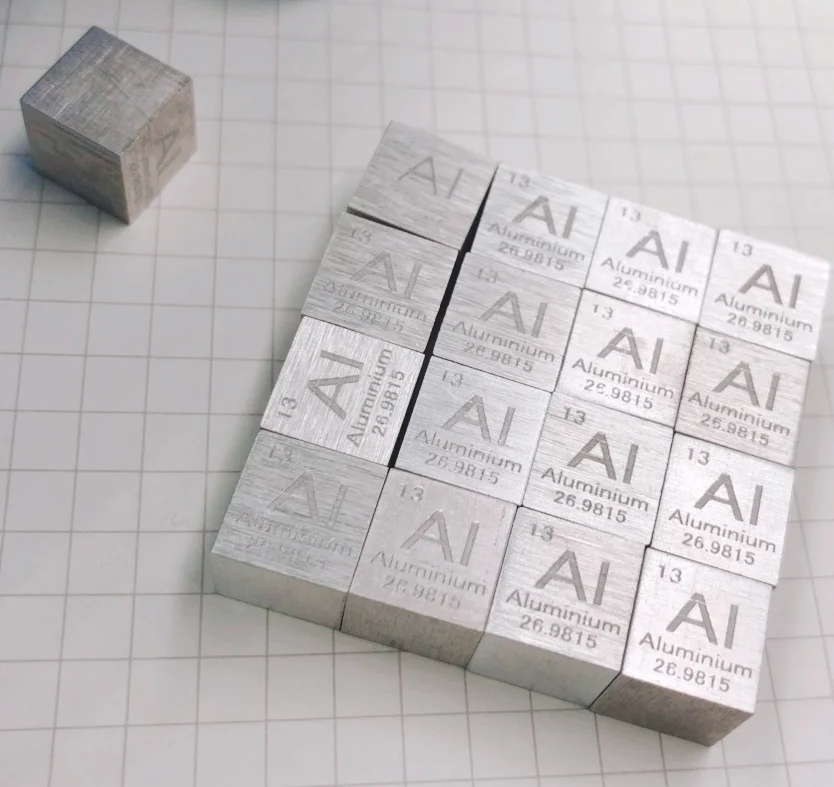 Cubo de aluminio puro de 10 mm - Hobby Is Science reseña y precio