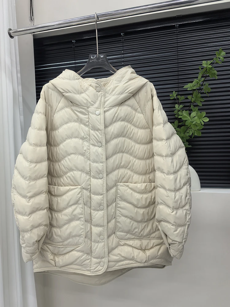 Piumino invernale leggero e ampio con cappuccio da donna Piumino d'anatra bianco soprabito Parka caldo monopetto femminile
