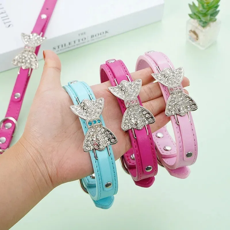 Śliczna obroża dla szczeniąt ze skóry PU Bling Rhinestone Bowknot Chihuahua Obroża dla małego średniego większego psa XXS-XL Akcesoria dla psów