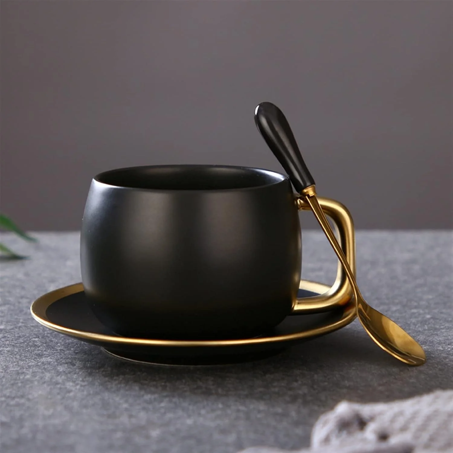 

Luxury Black Gold Marble Ceramic Coffee Cup Set with Saucer, Plate, and Spoon - Ideal for Cafe, Tea, Breakfast, and Milk
